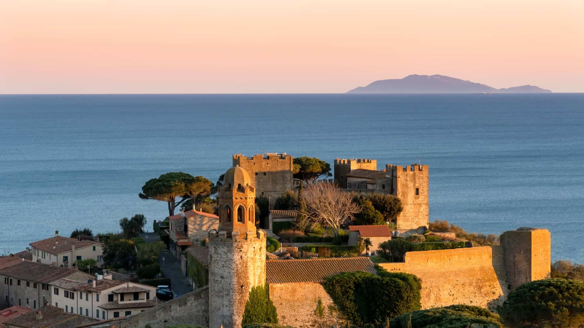 Panoramic view of the castle of Castiglione della Pescaia